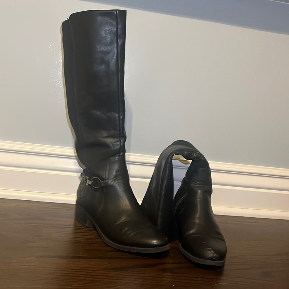 Laura Ashley black knee high stretch back boot